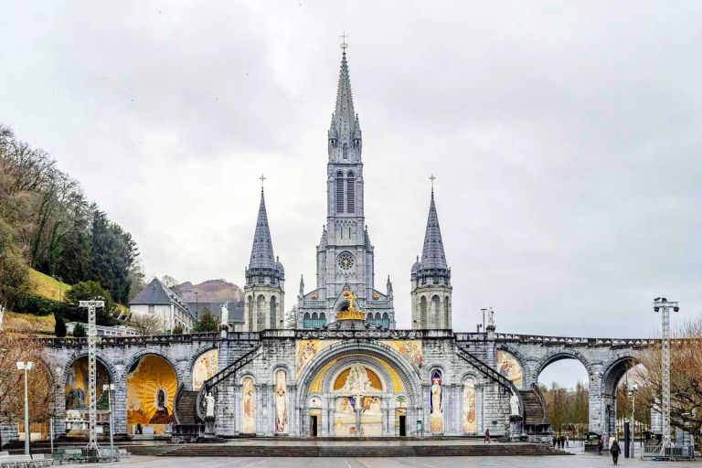 L'ESPERIENZA - VIAGGIO LAST MINUTE A LOURDES